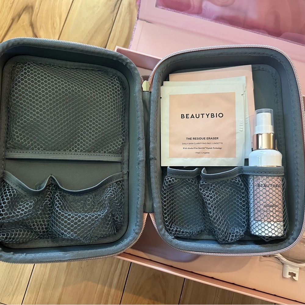 GoPro The Complete GLO Skincare Tool Set - Picture 4 of 4